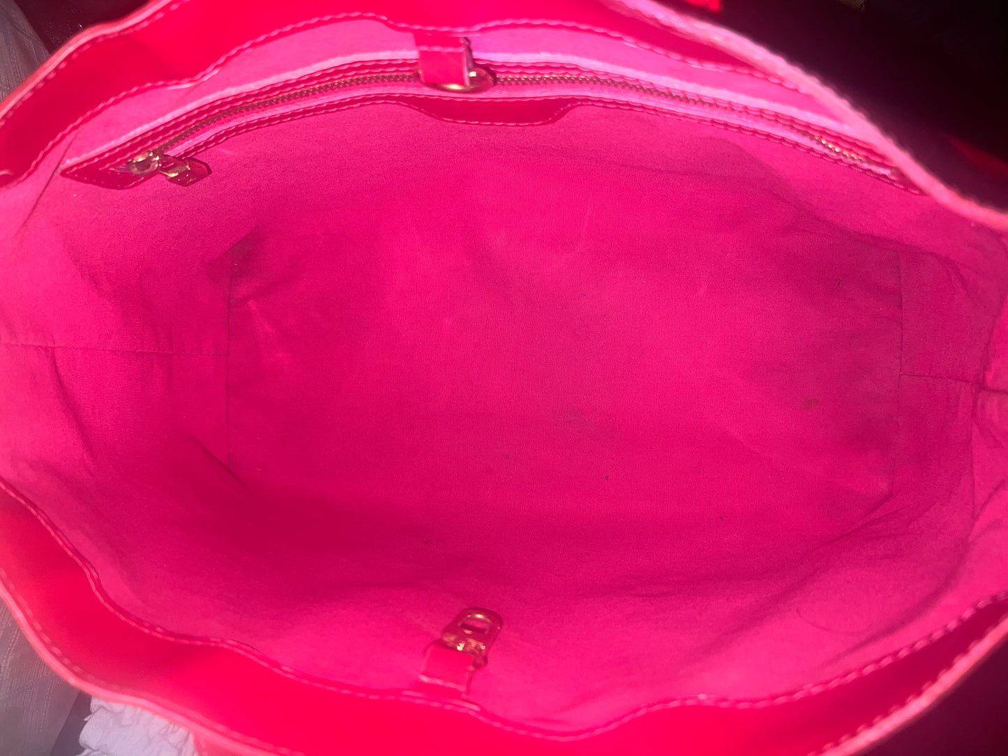 Louis Vuitton Vernis Wilshire PM Handbag