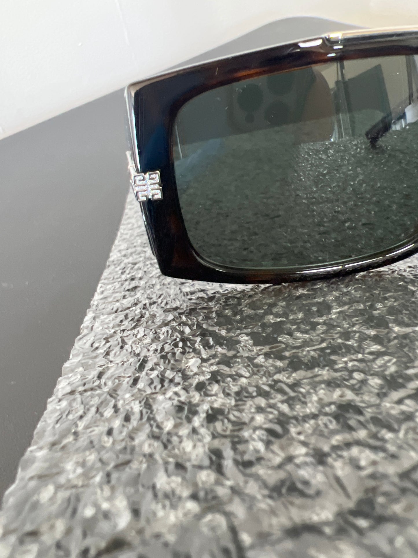 Givenchy GV40011I Sunglasses