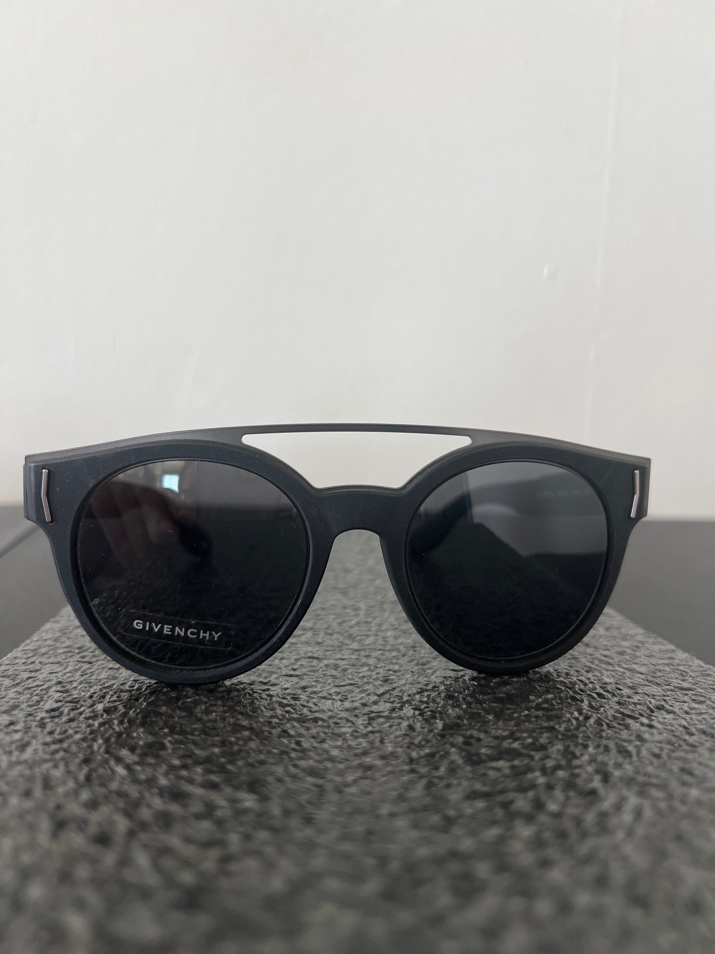 Givenchy GV 7017/S Sunglasses