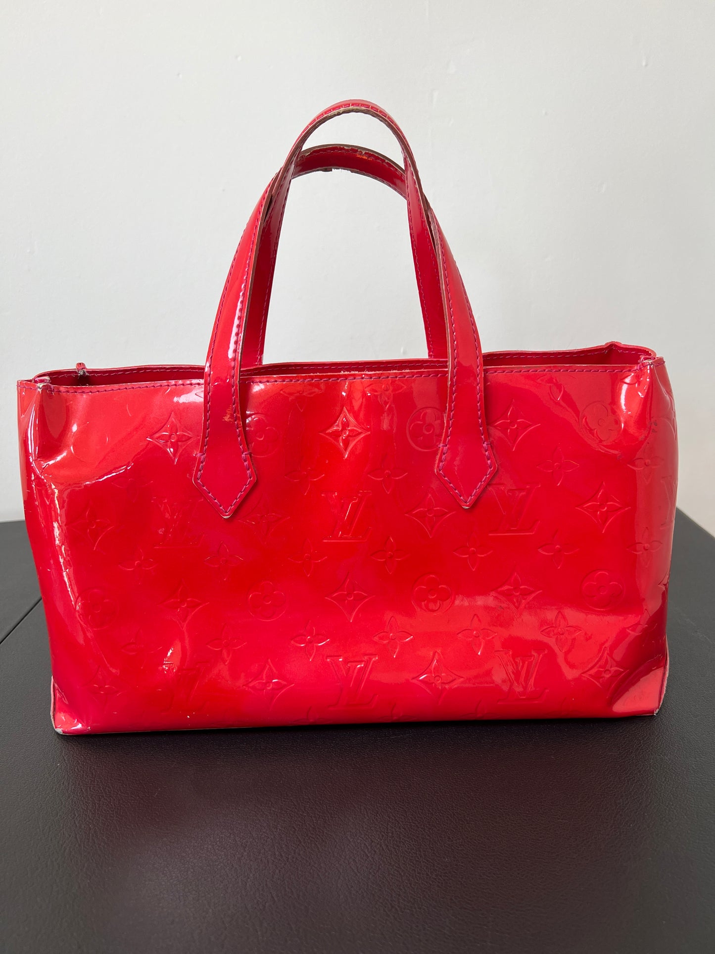 Louis Vuitton Vernis Wilshire PM Handbag