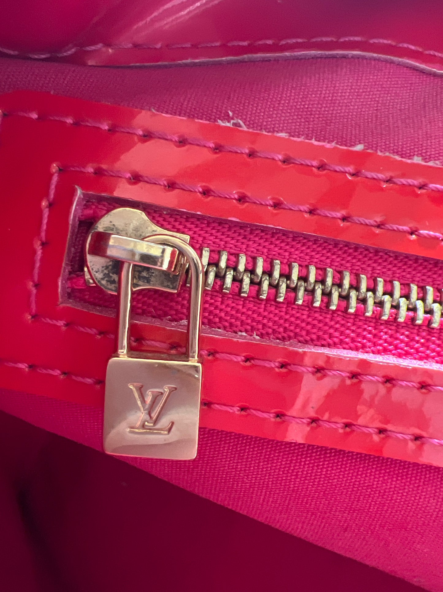 Louis Vuitton Vernis Wilshire PM Handbag